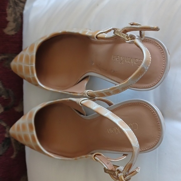 Calvin Klein Patsi Croc Slingback Low Heels Pointed Toe size 7 - Picture 2 of 7